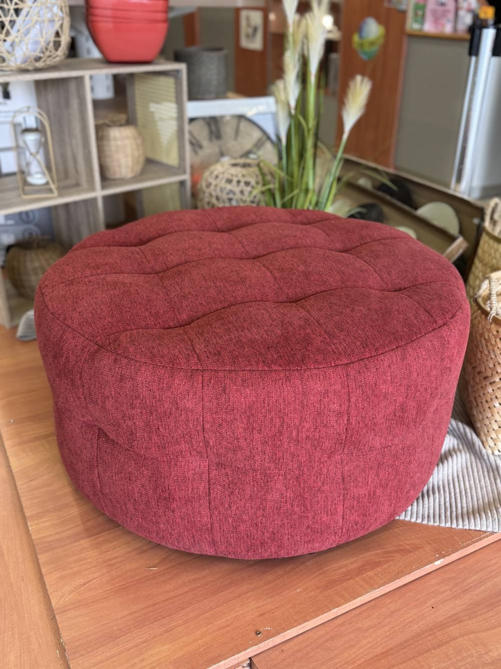 LARGE POUF SURPIQUE